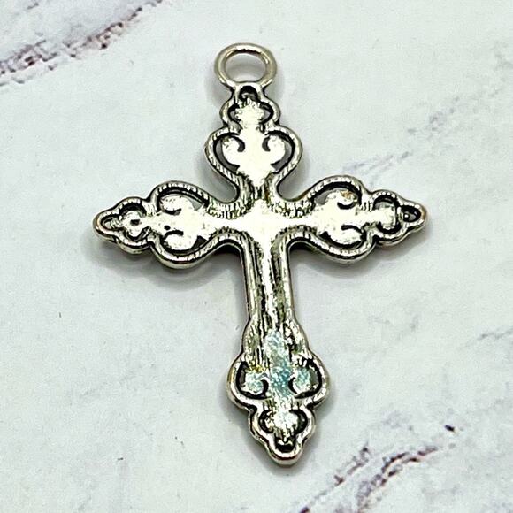 Silver tone rhinestone cross pendant - Picture 2 of 3